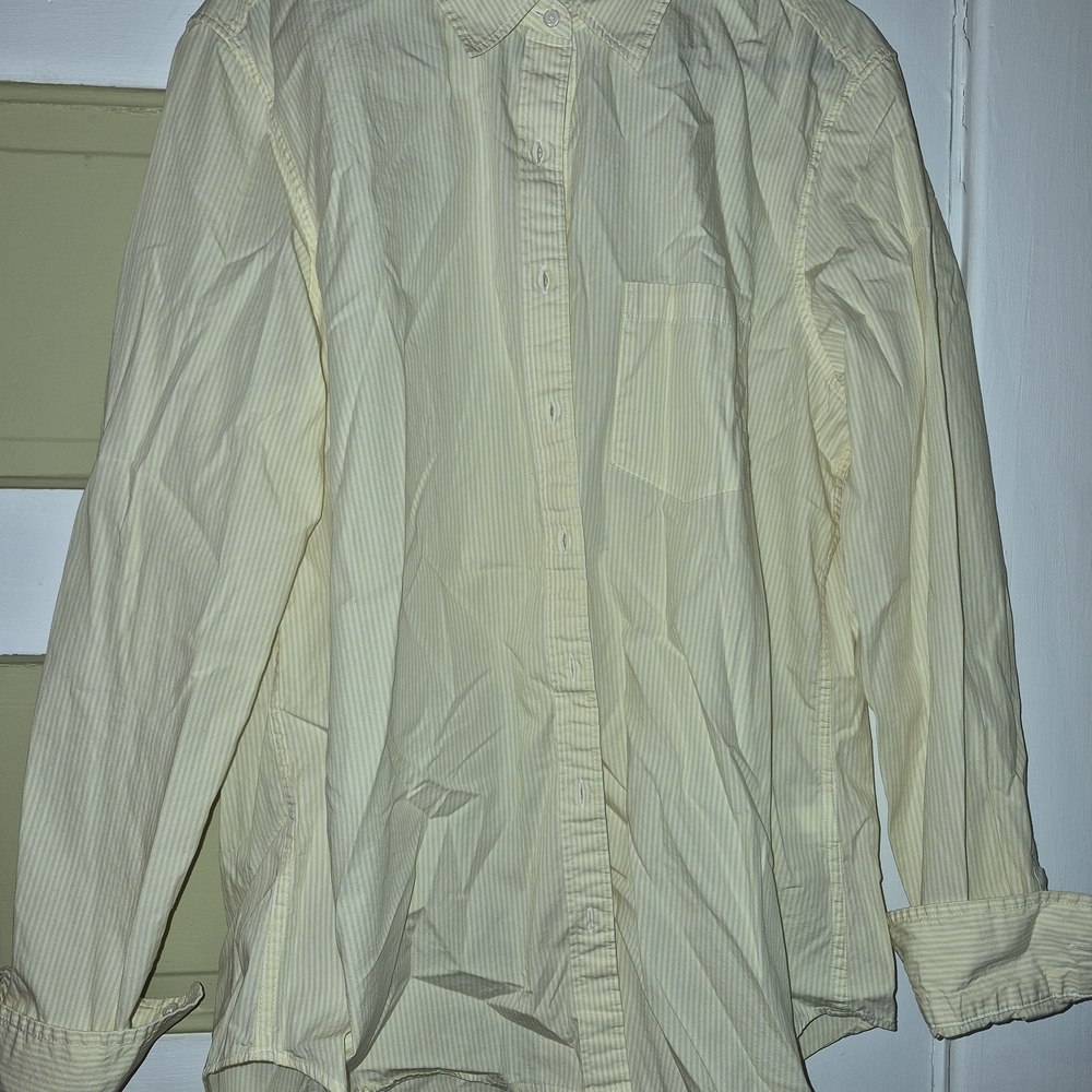 GAP Pale Yellow Striped Lightweight Button Down Butter Shirt